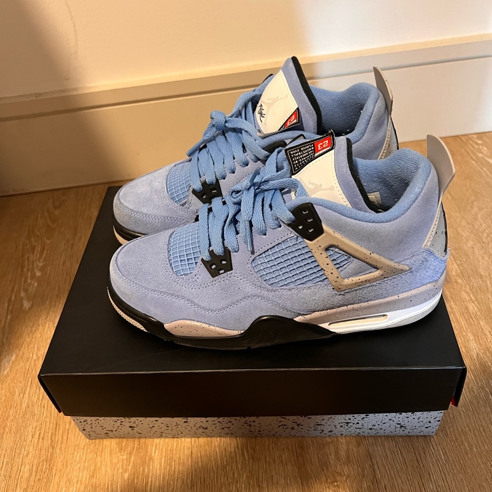AJ4 University blue GS 6y